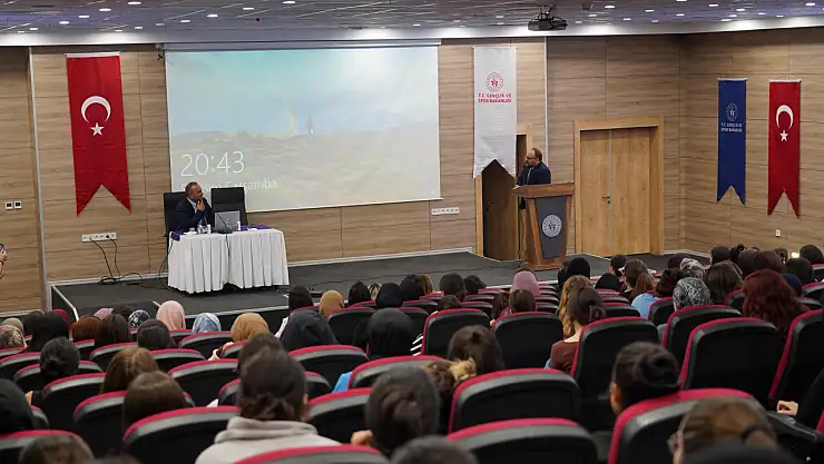 Rektör Akkaya ile Rektör Alican öğrencilerle buluştu