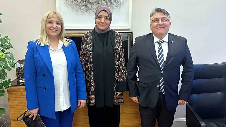 Rektör Özölçer'den Cumhurbaşkanı Başdanışmanı Saadet Oruç'a ziyaret