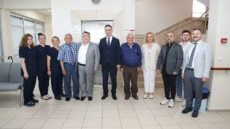 Rektör Özölçer Merkez Huzurevi sakinlerinin Kurban Bayramı'nı kutladı