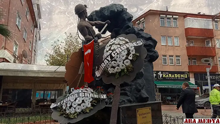 Rus turistlerden anma töreni