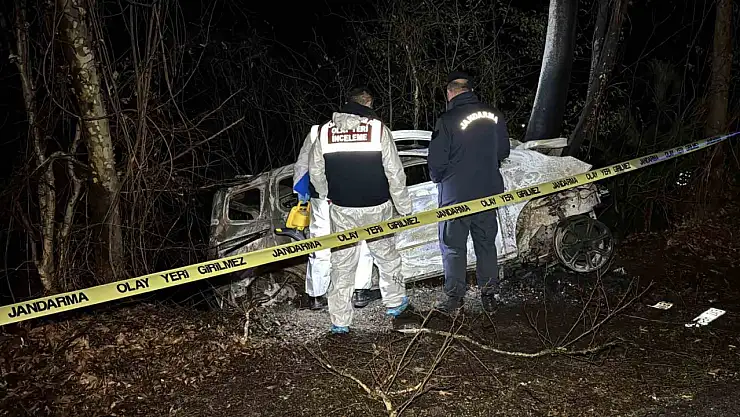 Safranbolu'da feci kaza: Sürücü araçta yanarak hayatını kaybetti