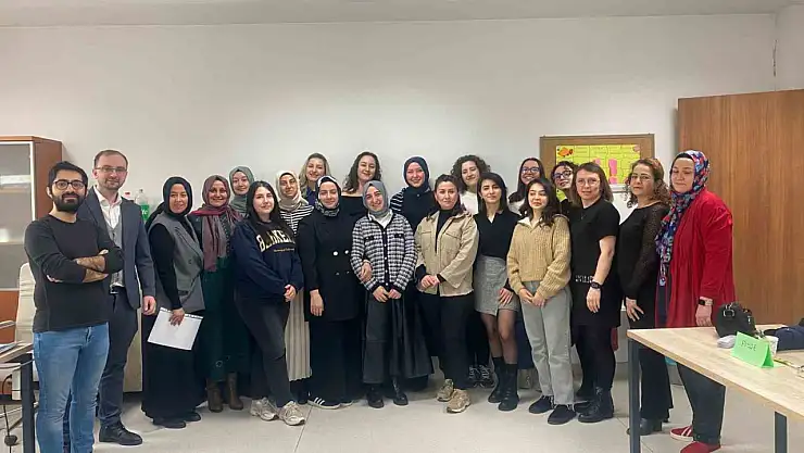 Sağlık eğitimlerini tamamladılar belgelerini aldılar