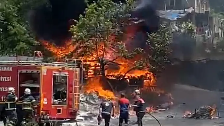 Sanayi sitesinde korkutan yangın