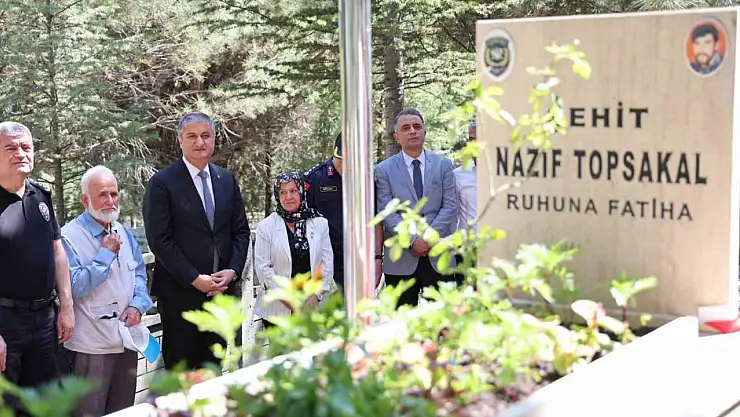 Şehit polis memuru Topsakal kabri başında dualarla anıldı