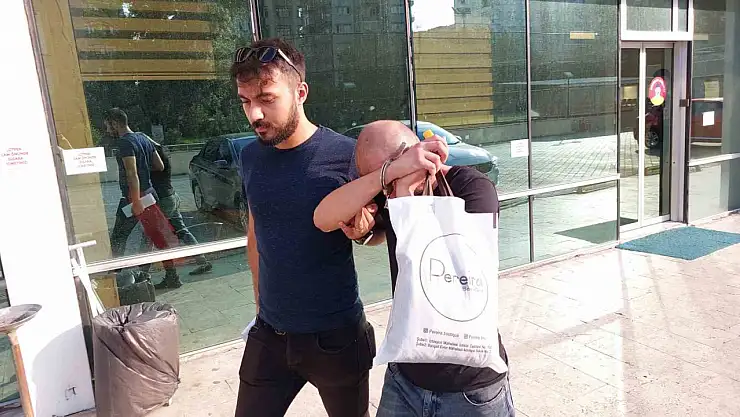 Şüpheli araçta uyuşturucu ele geçti