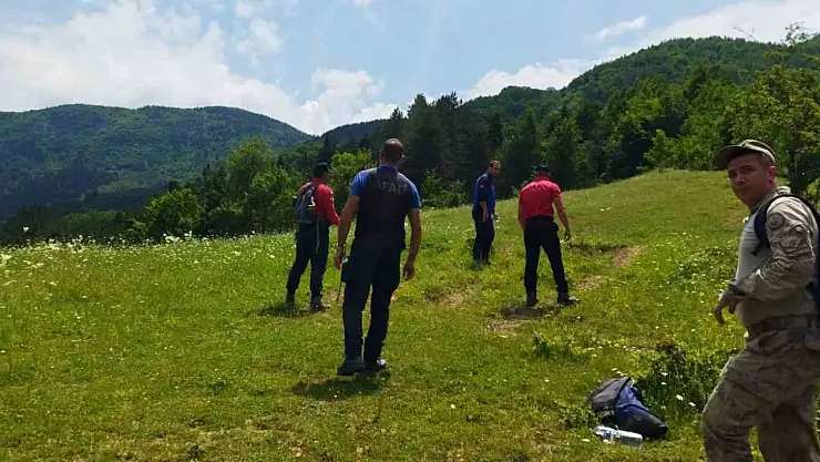 Taksi ile geldiği dere yanında kaybolan bekçi, üç gündür her yerde aranıyor