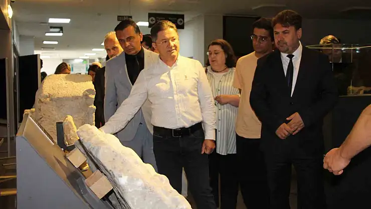 Tarihe ışık tutan eserler ilk kez ziyarete açıldı