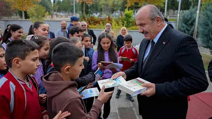Taşköprü Belediyesi'nin geleneksel hale getirdiği 'Çocuk Kitapları Günleri' devam ediyor