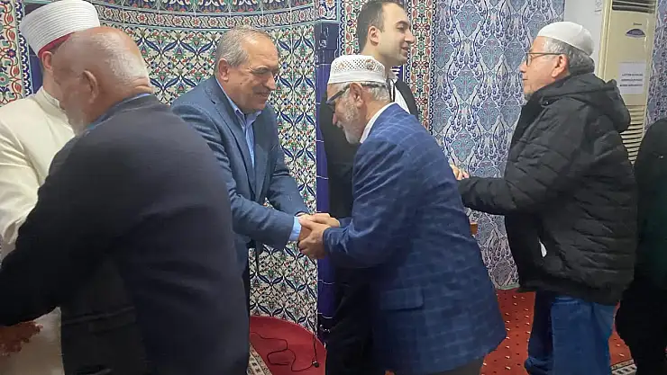 Ulus'ta bayramlaşma programı yapıldı
