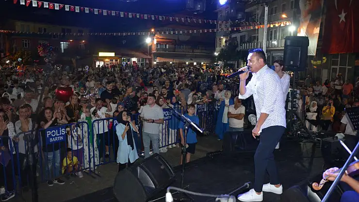 Ulus'ta festival coşkusu yaşandı