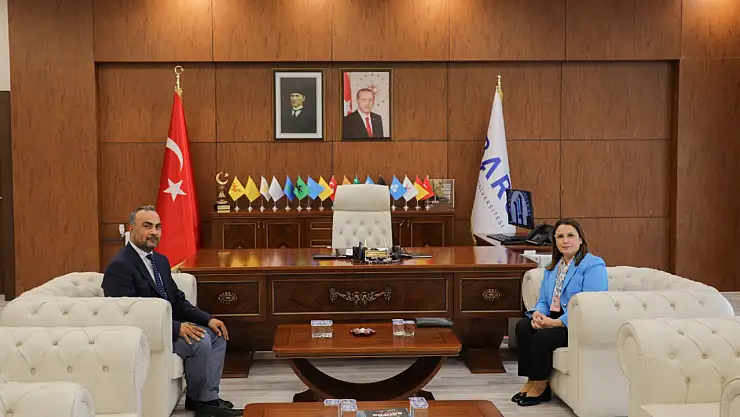 Vali Arslan'dan, Rektör Akkaya'ya ziyaret