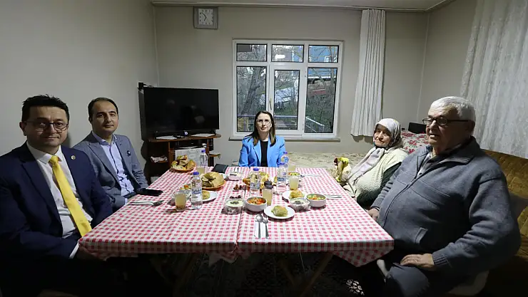 Vali Arslan vatandaşın sofrasında