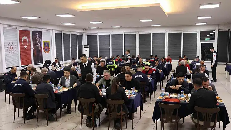 Jandarma personeliyle iftar programında buluştu