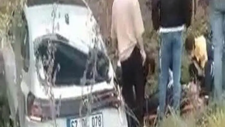 Yağışlı hava kazaları beraberinde getirdi