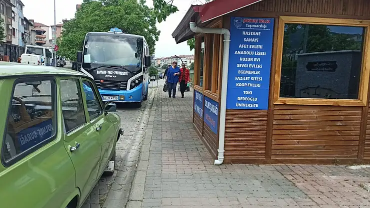 Yaya yoluna dolmuş durağı yaptılar