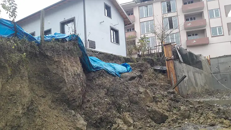 Yıkılma tehlikesiyle karşı karşıya