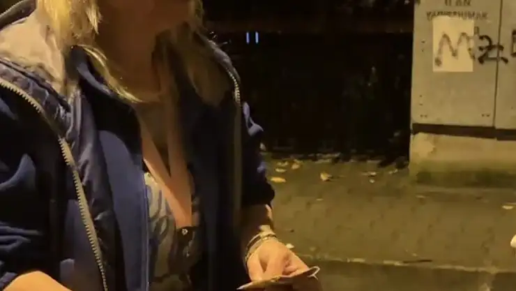 Yolda bulduğu cüzdanı sahibine teslim etti