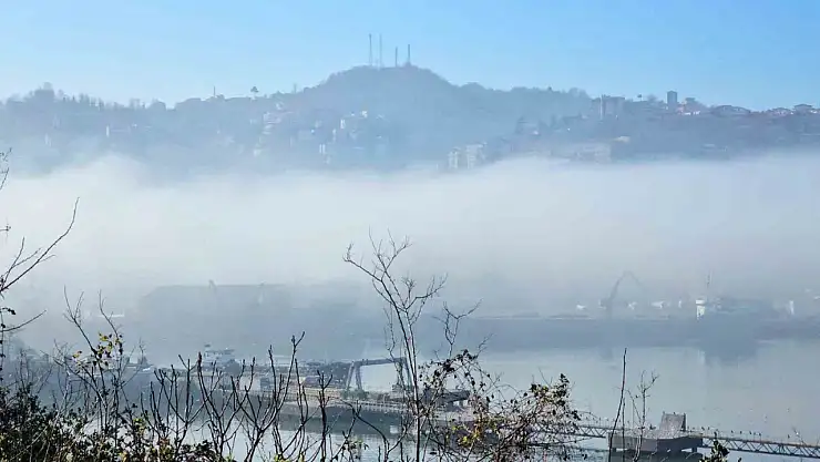 Zonguldak'ta sis kartpostallık manzaralar oluşturdu