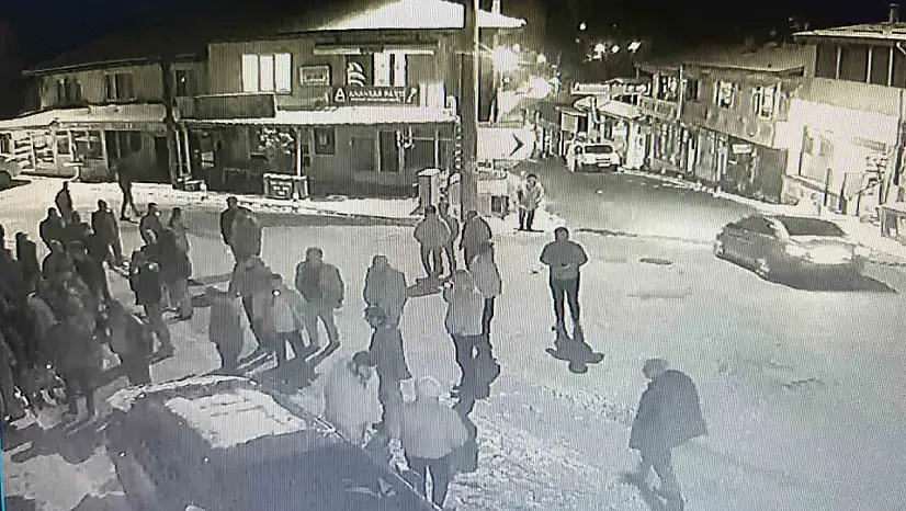 17 yaşındaki çocuk, husumetlisini silahla vurdu: 2 gözaltı