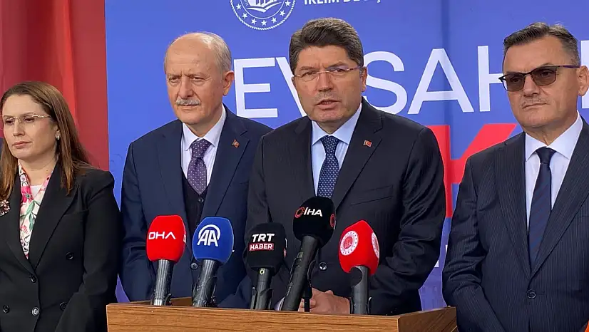 Bakan Tunç: 'Her alanda topyekûn bir mücadele gerekiyor''