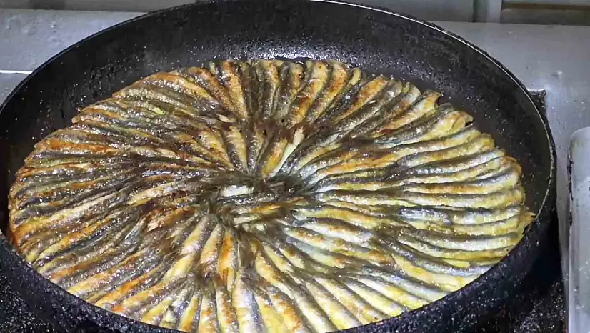 Balık ustasından lezzetli hamsi pişirmenin püf noktaları