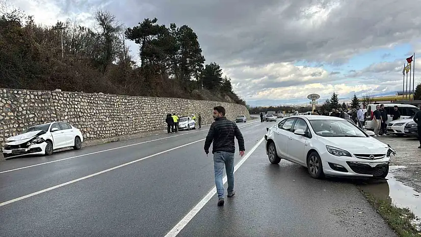 Bolu'da zincirleme kaza: 3 yaralı