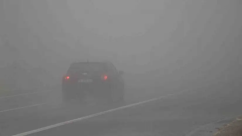 Bolu Dağı'nda göz gözü görmüyor: Görüş mesafesi 25 metreye düştü