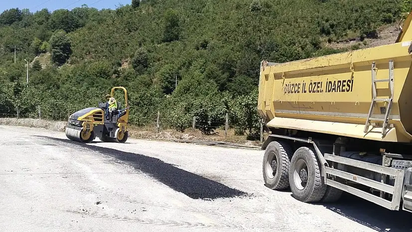 Bozulan yollara müdahale ediliyor