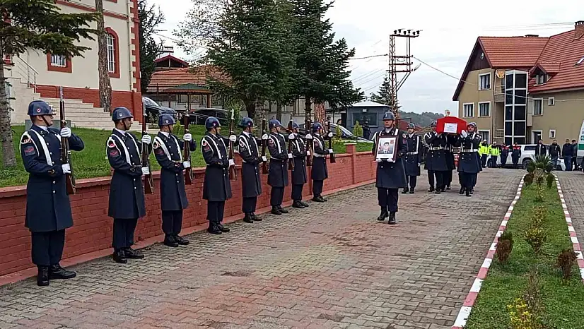 Çaycuma'da kalbine yenik düşen jandarma personeline son görev