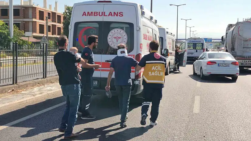 Çimento yüklü silobas otomobile çarptı: 2'si çocuk 7 kişi yaralı