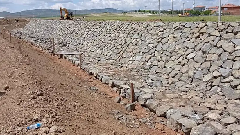 DSİ 23. BÖLGE MÜDÜRLÜĞÜ TAŞKIN KORUMA DUVARI YAPTIRACAK