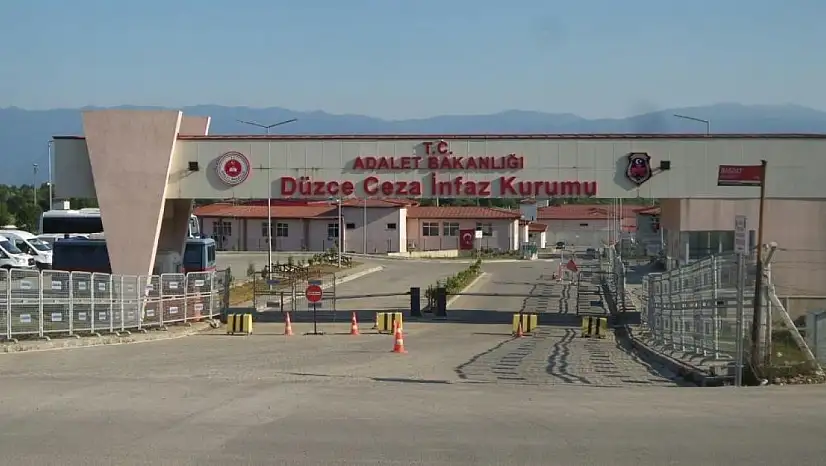 Düzce'de çeşitli suçlardan aranan 51 şahıs yakalandı