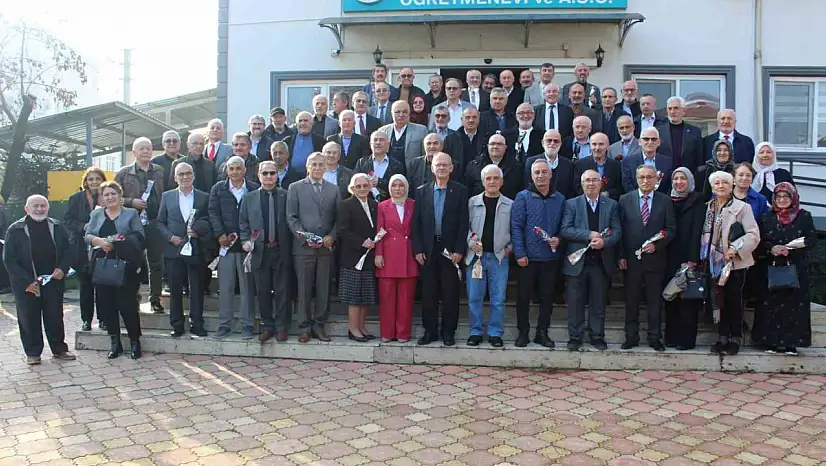 Emektar öğretmenlere vefa