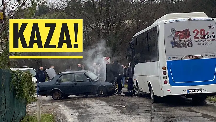 Halk otobüsüyle çarpıştı