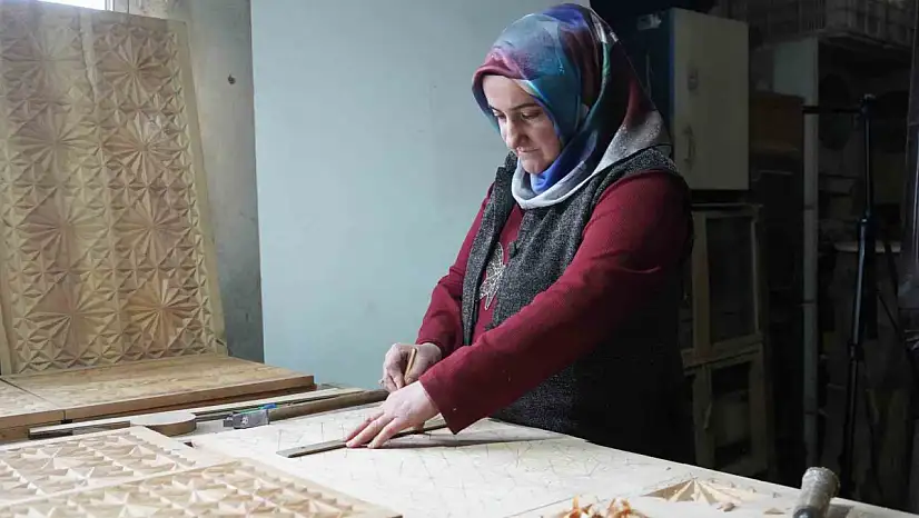 Hobi olarak başladı, siparişler ülke geneline yayıldı: Selçuklu ve Osmanlı motifli ürünlere yoğun talep
