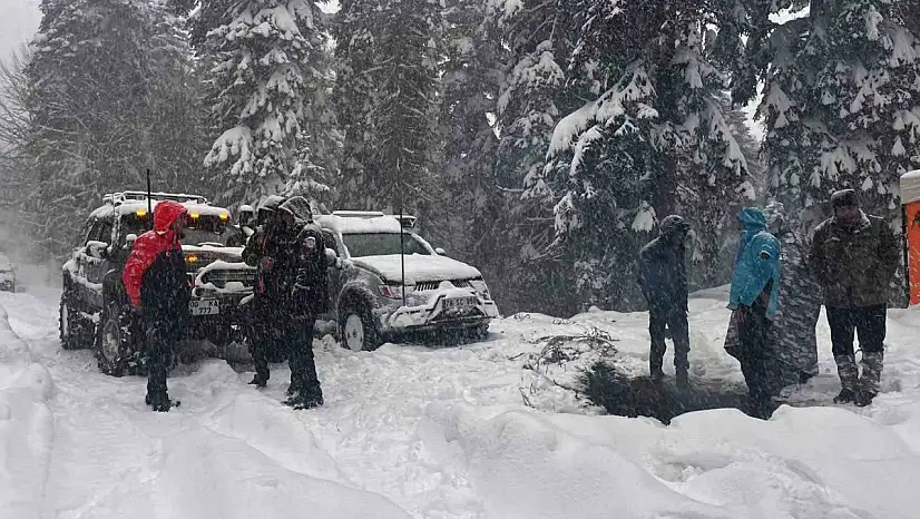 Karabük'te yaylada mahsur kalan 7 kişi kurtarıldı