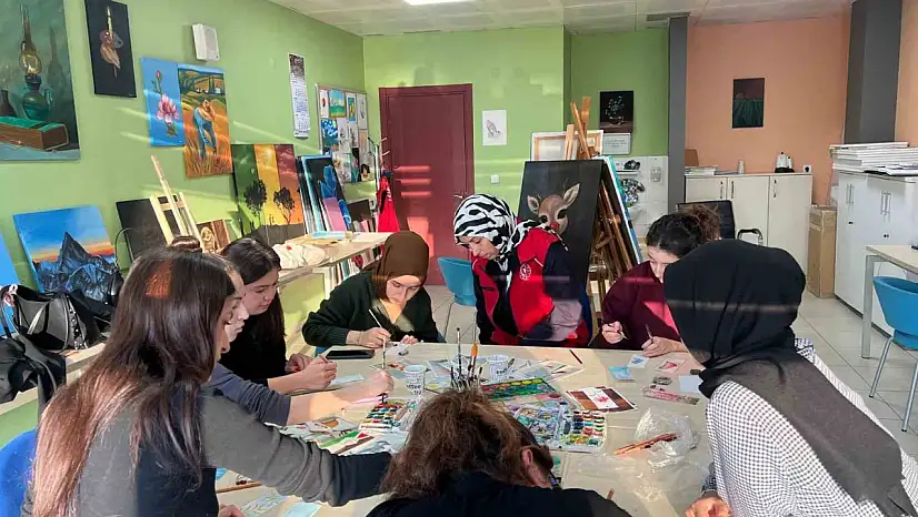 Kitap ayraçlarını kendileri yapıyor