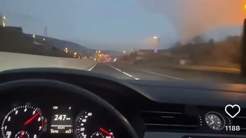 Otoyolda 250 kilometre hız yaptı, o anları paylaşınca yakalandı