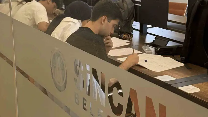Sincan Millet Kıraathanelerinde AYT deneme sınavı yapıldı