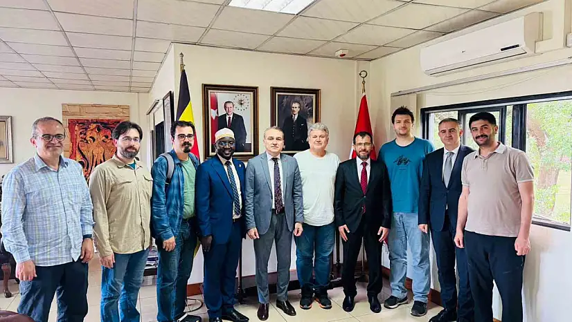 Türk hekimler Uganda'da binlerce hastaya umut oldu