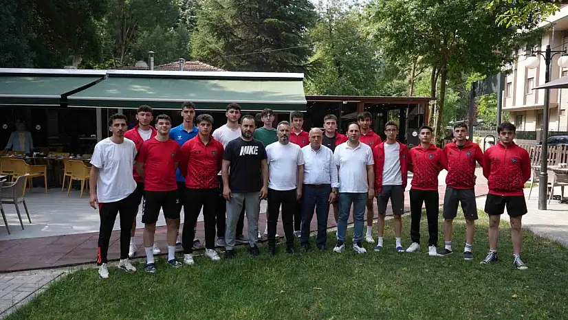 Türkiye finalleri için Kayseri'ye uğurlandılar