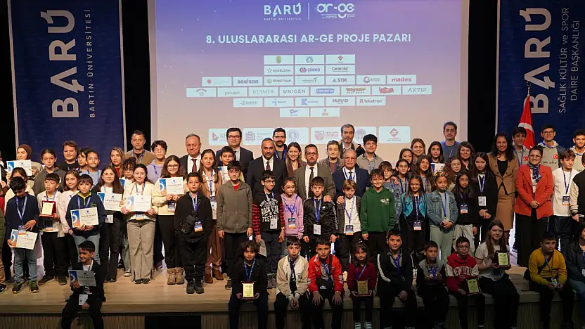 Çocuk mucitler projelerini sergiledi