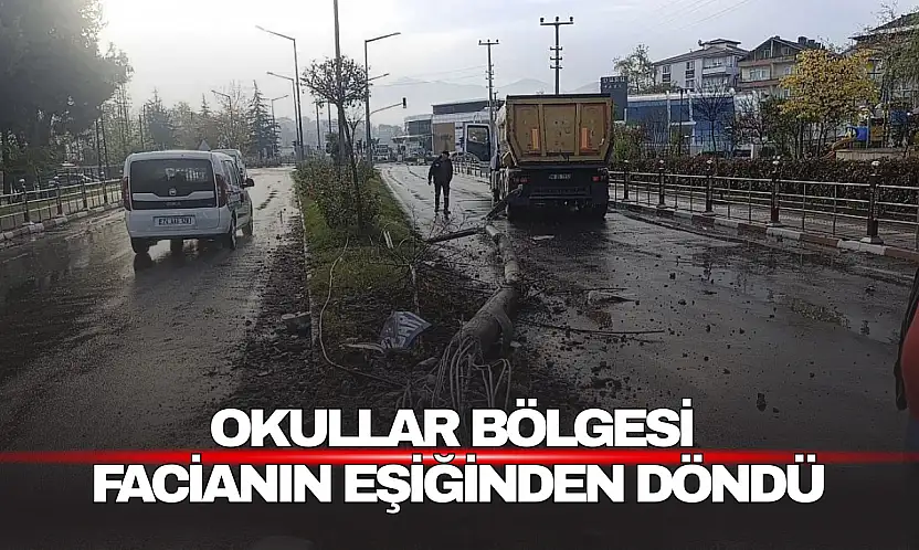 Kozcağız'da Kaza! Facianın Eşiğinden Döndü...