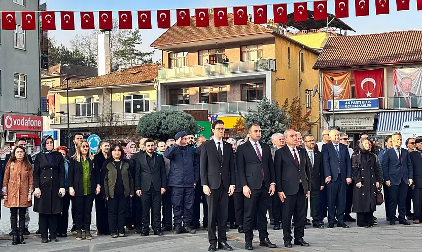 Ulus Ata'sını andı