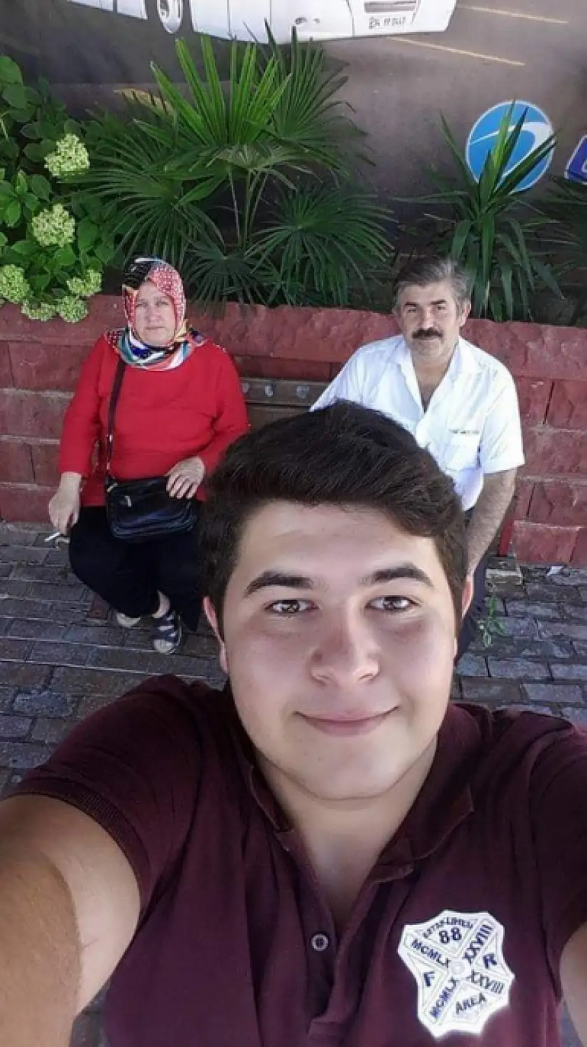 Bir aile üç can