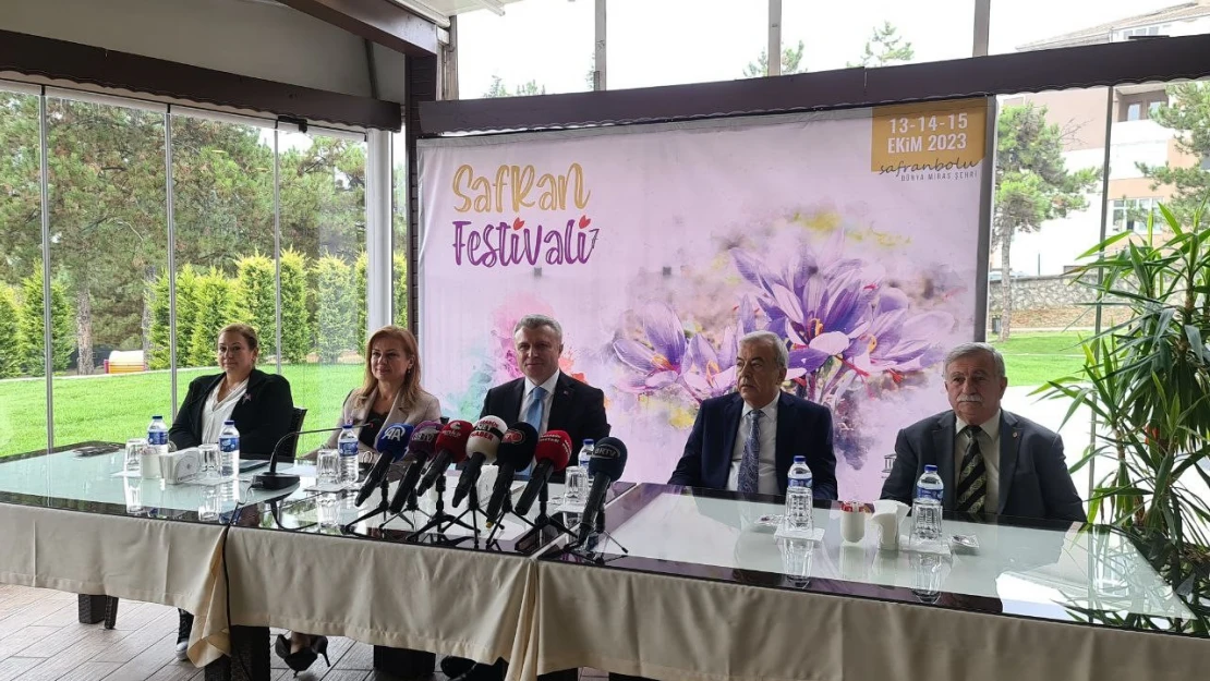 Dünyanın en pahalı baharatı safranın hasadı festivalde yapılacak