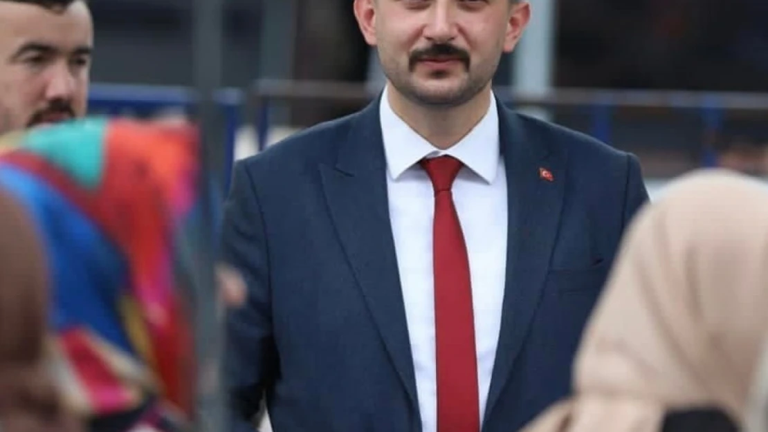 AK Parti Düzce İl Gençlik Kolları Başkanı Küçük yaş haddinden dolayı görevinden ayrıldı