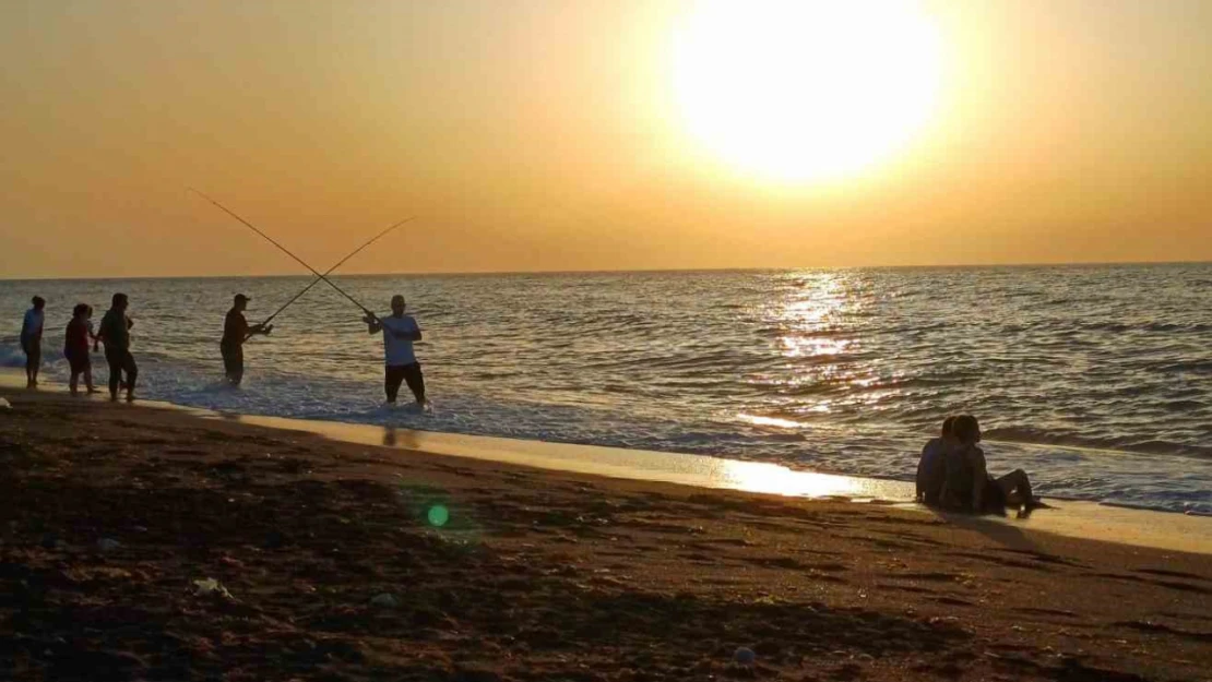 Akçakoca'da gün batımı görenleri hayran bırakıyor