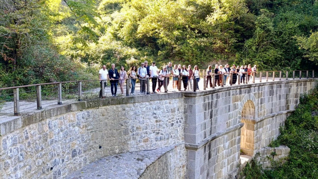 BARÜ'den 16 üniversiteden öğrencilere iklim değişikliği eğitimi