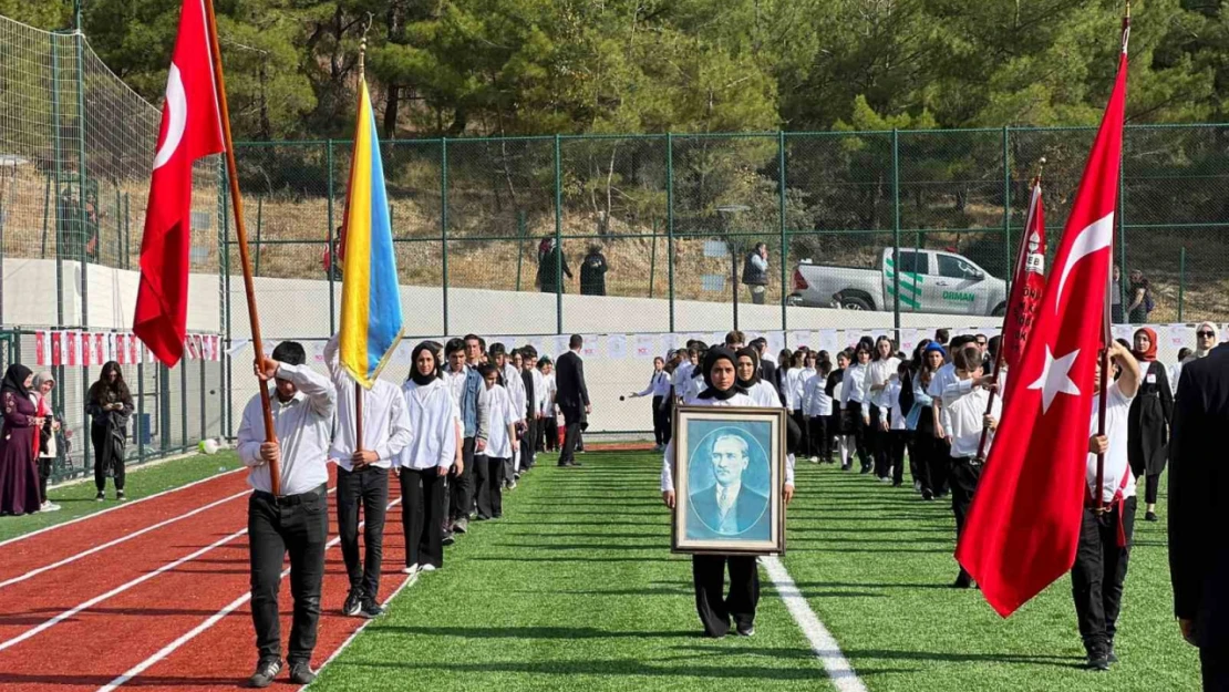 Cumhuriyet Bayramı Hanönü'nde törenle kutlandı